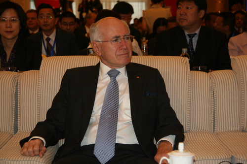 澳大利亚前总理约翰·温斯顿·霍华德在第四届全球外包大会现场