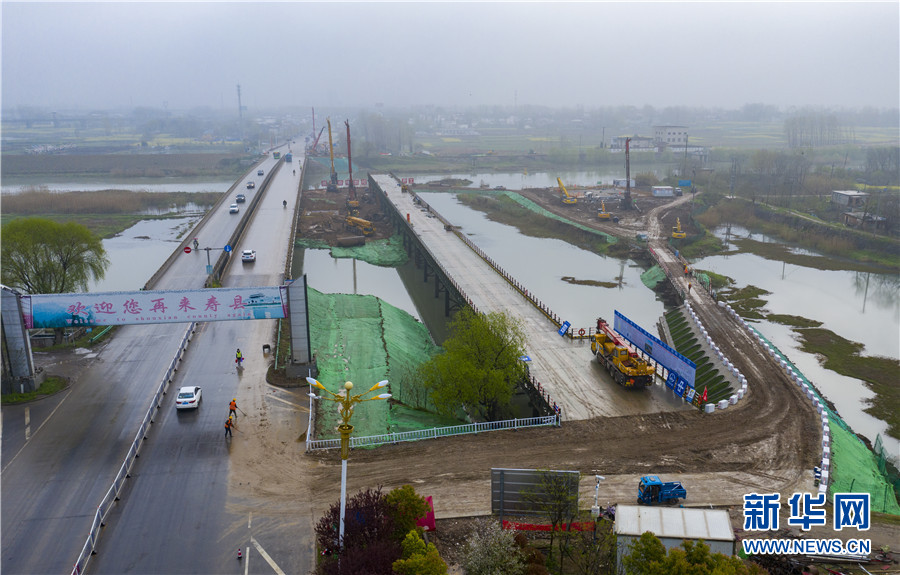 4月1日清晨,雨后初晴,安徽省淮南市寿县引江济淮工程东津渡大桥和东