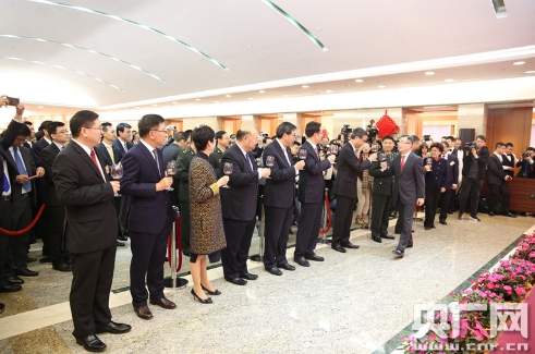 外交部驻香港特别行政区特派员公署举行新春酒会