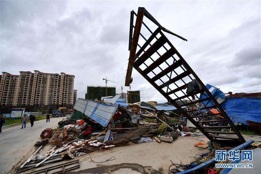8月29日拍摄的儋州市那大镇突发性龙卷风灾害现场.