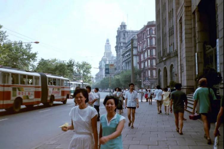 1980年的上海年轻人在想什么?_央广网
