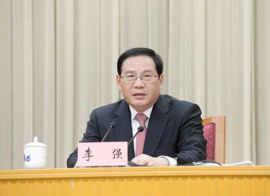 致敬新时代最美奋斗者上海市委书记李强市长龚正为劳模点赞颁奖