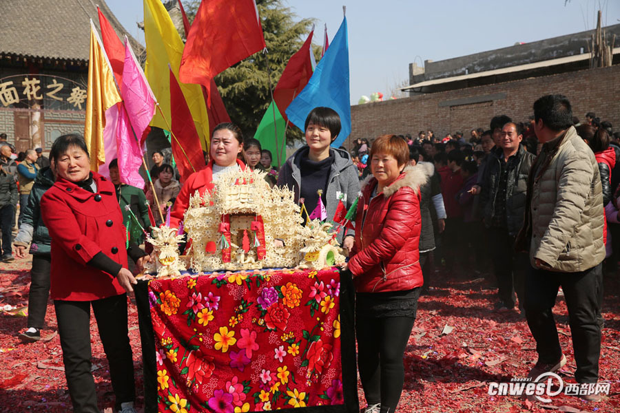 大荔羌白镇阿寿村做花馍纪念药王孙思邈